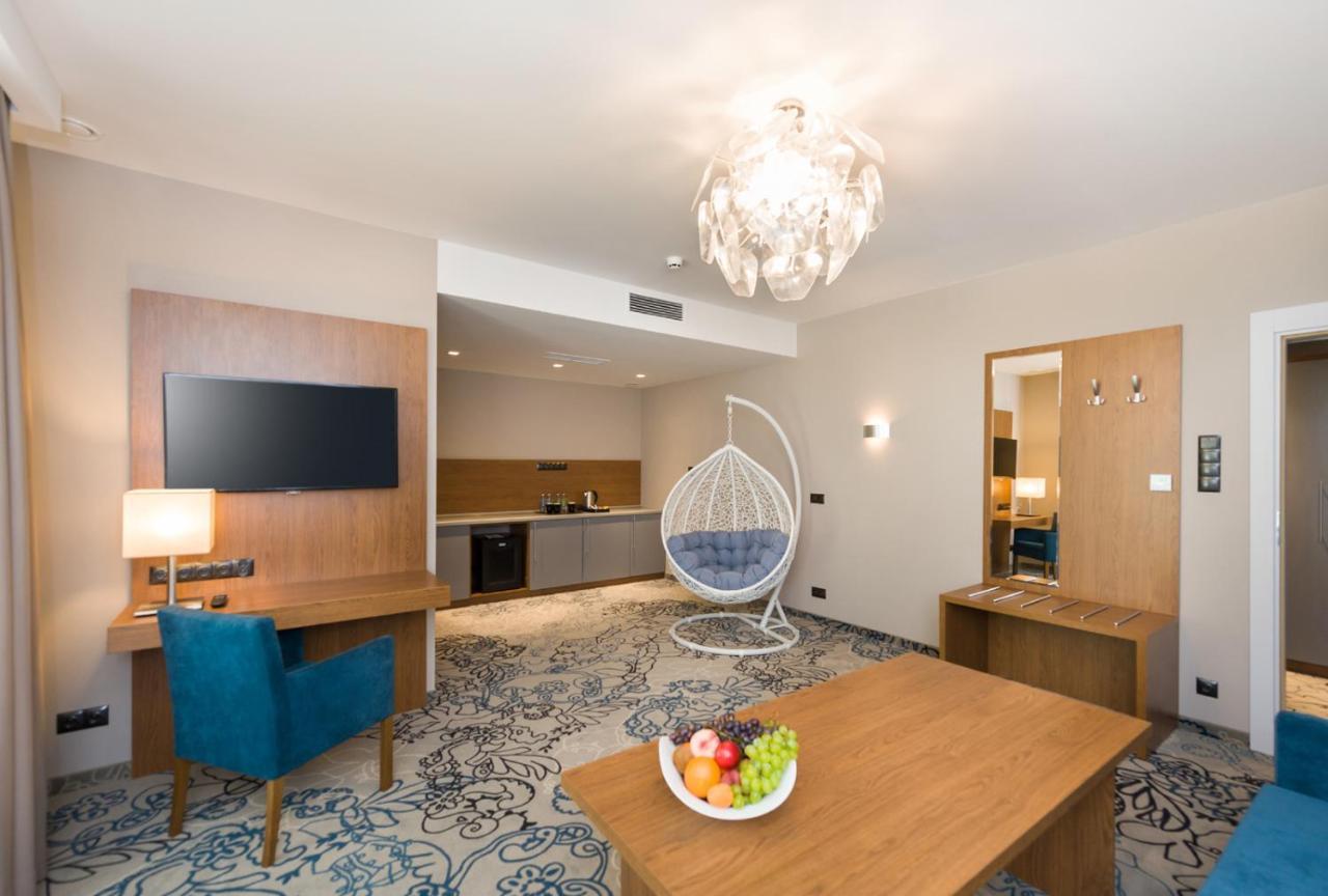 Rezydencja Sosnowa Luxury Hotel Janow Lubelski Ngoại thất bức ảnh