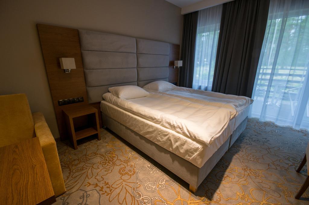 Rezydencja Sosnowa Luxury Hotel Janow Lubelski Ngoại thất bức ảnh