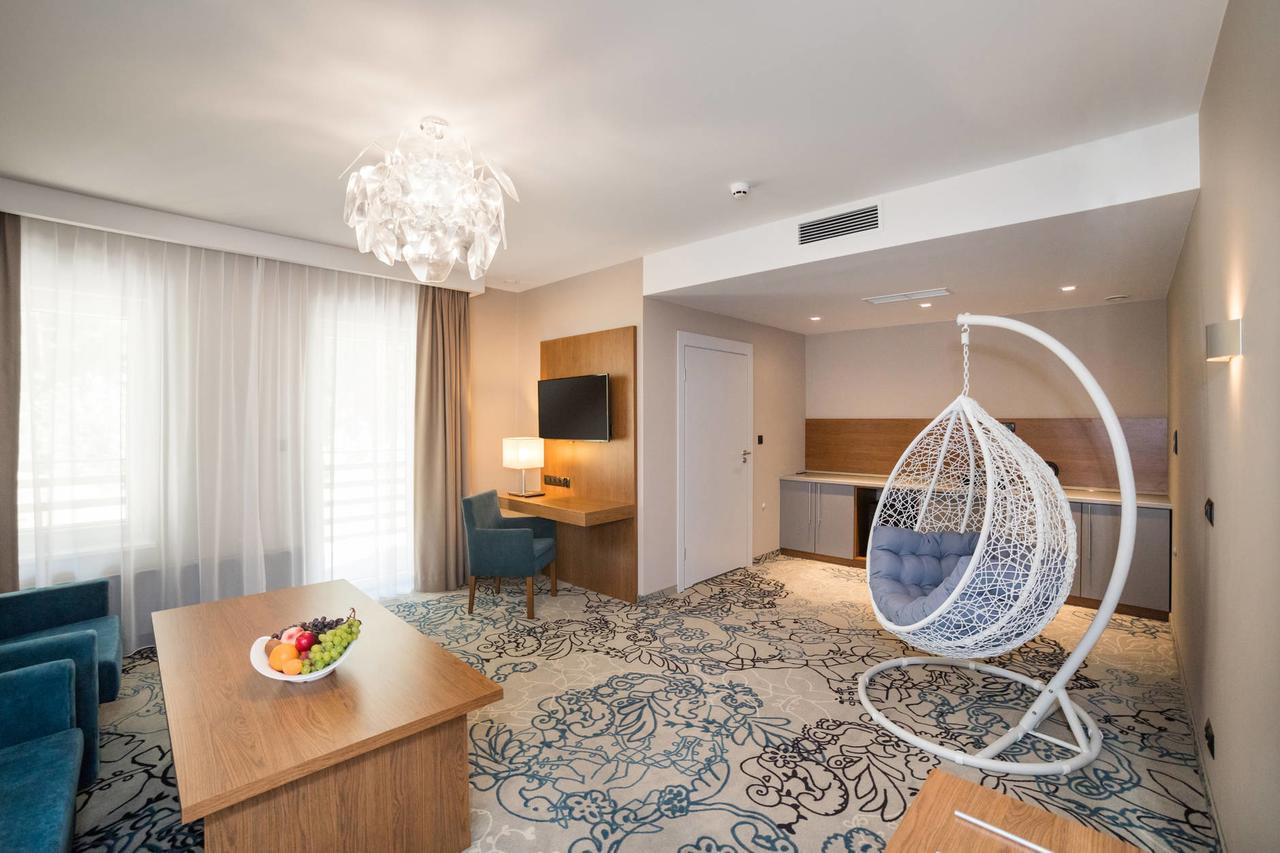 Rezydencja Sosnowa Luxury Hotel Janow Lubelski Ngoại thất bức ảnh